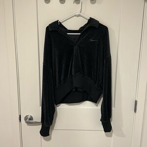 Nike Women’s Cropped Sweatshirt